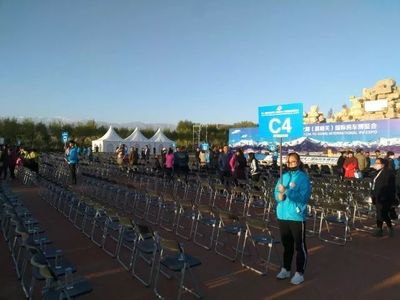 服务大型节会活动 彰显青年志愿活力——嘉峪关团市委组织青年志愿者圆满完成房博会、音乐节志愿服务工作